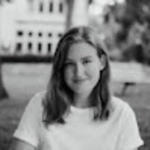 Meet your Posher, Caytlin